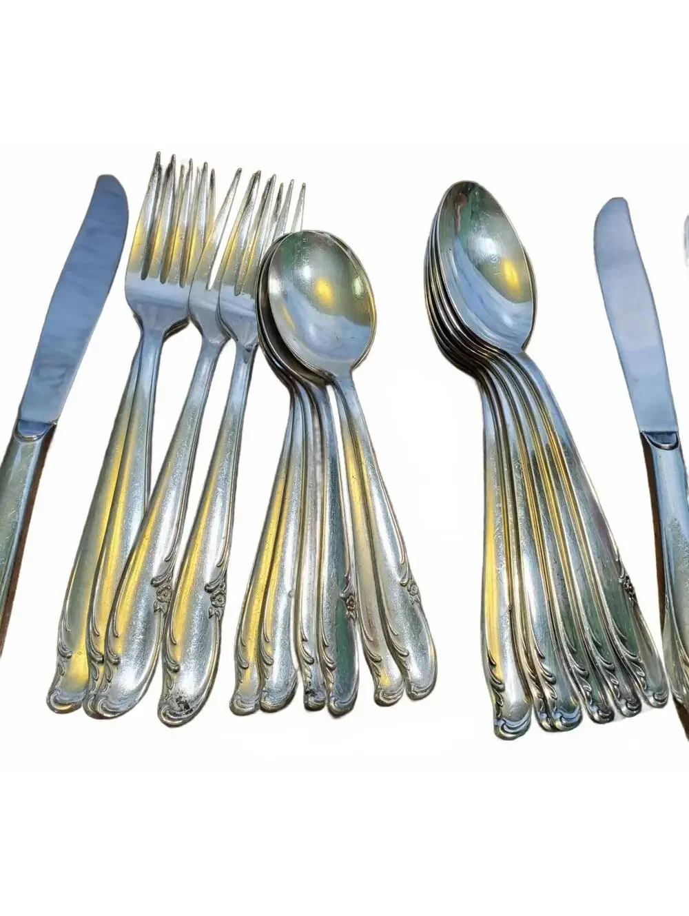 Allure, teatime, 25 pieces, wm rogers Silverplate, flatware pieces, mcm decor